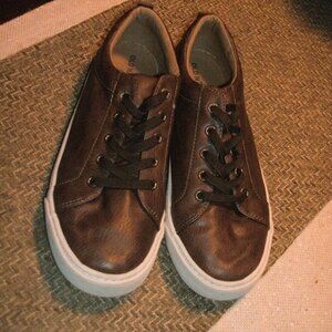 Old Navy Faux Leather Cognac Brown Fashion Sneaker School Shoes boys size 6